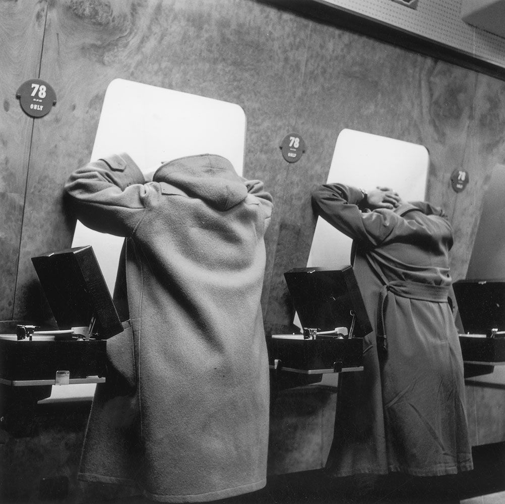HMV’s sound-isolating vinyl listening booths from the 1950s